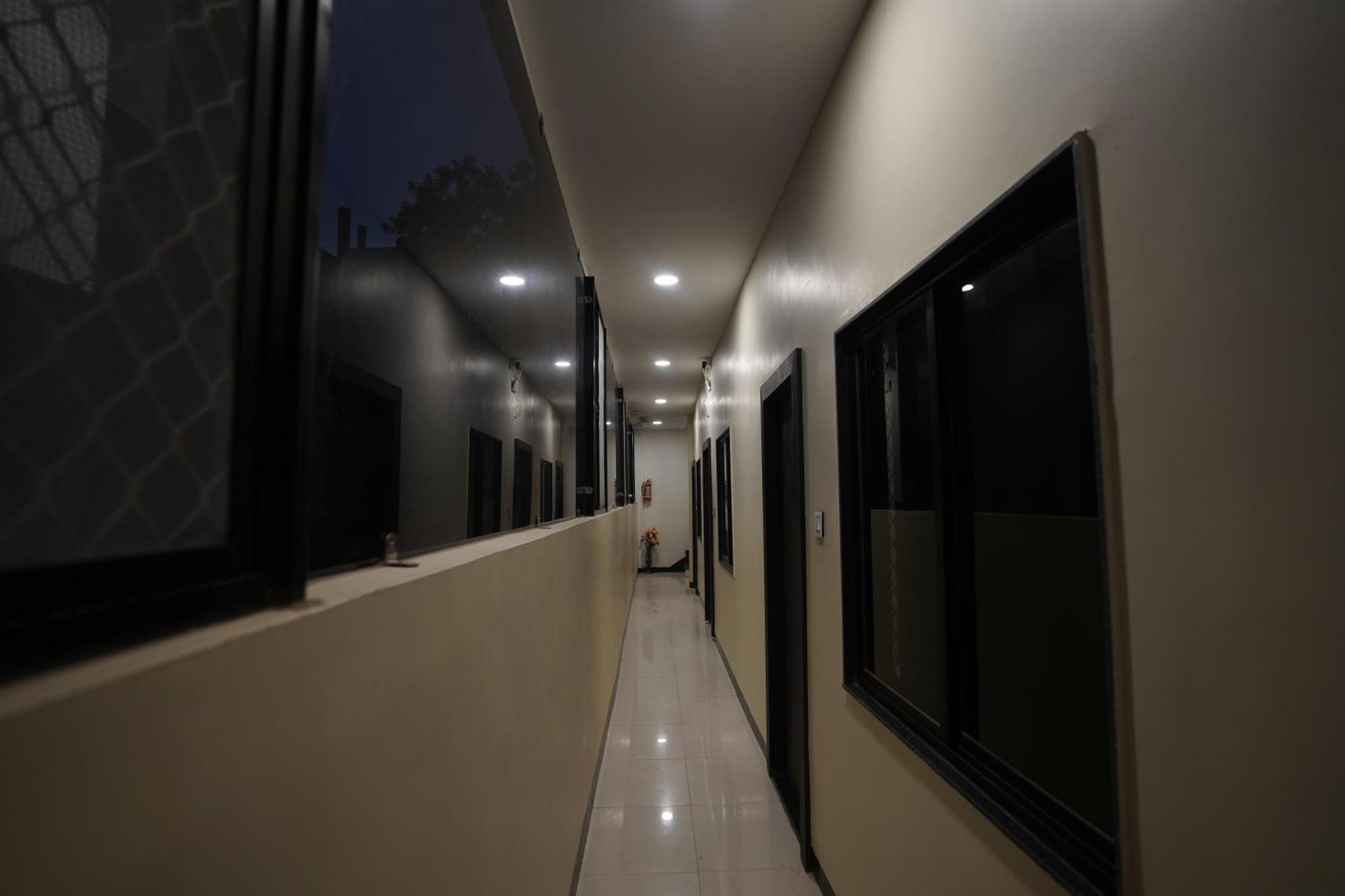 Hotel Dev Kripa Ujjain Zewnętrze zdjęcie